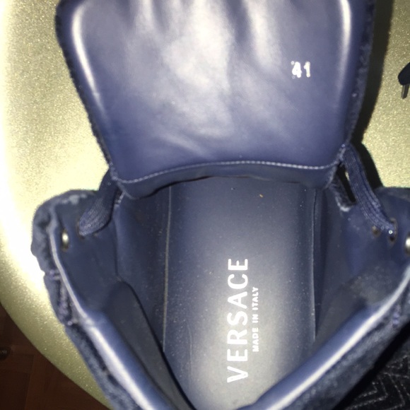 Men’s Versace tennis shoes - Picture 3 of 4